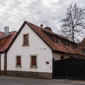 Ferienwohnung Kleine Akademie Apartment